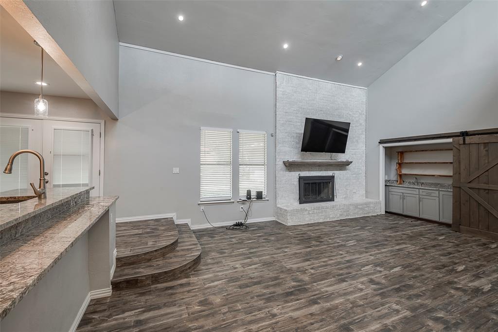 Fort Worth, Texas 76112, United States, 4 Bedrooms Bedrooms, ,3 BathroomsBathrooms,Residential,Active,36049