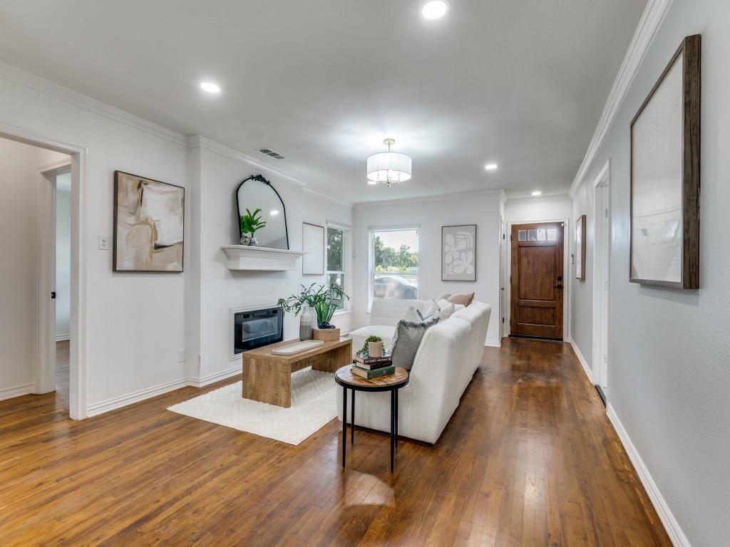 3715 Clover Lane