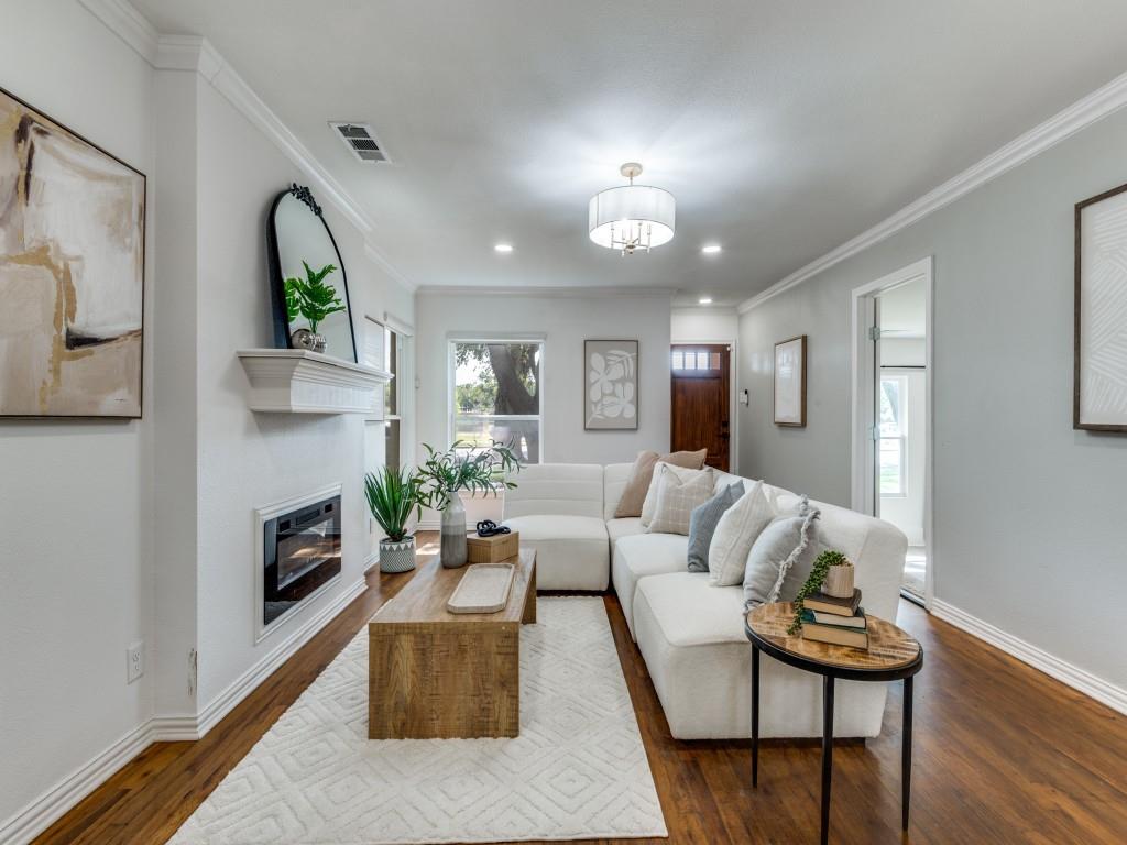3715 Clover Lane