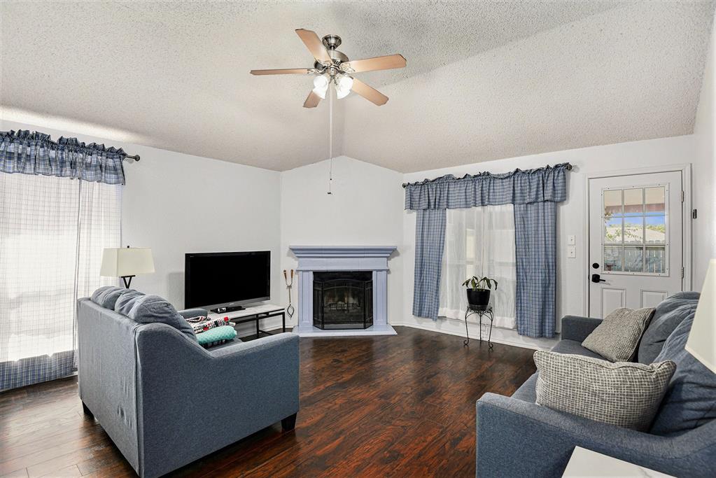 2504 Nogales Drive