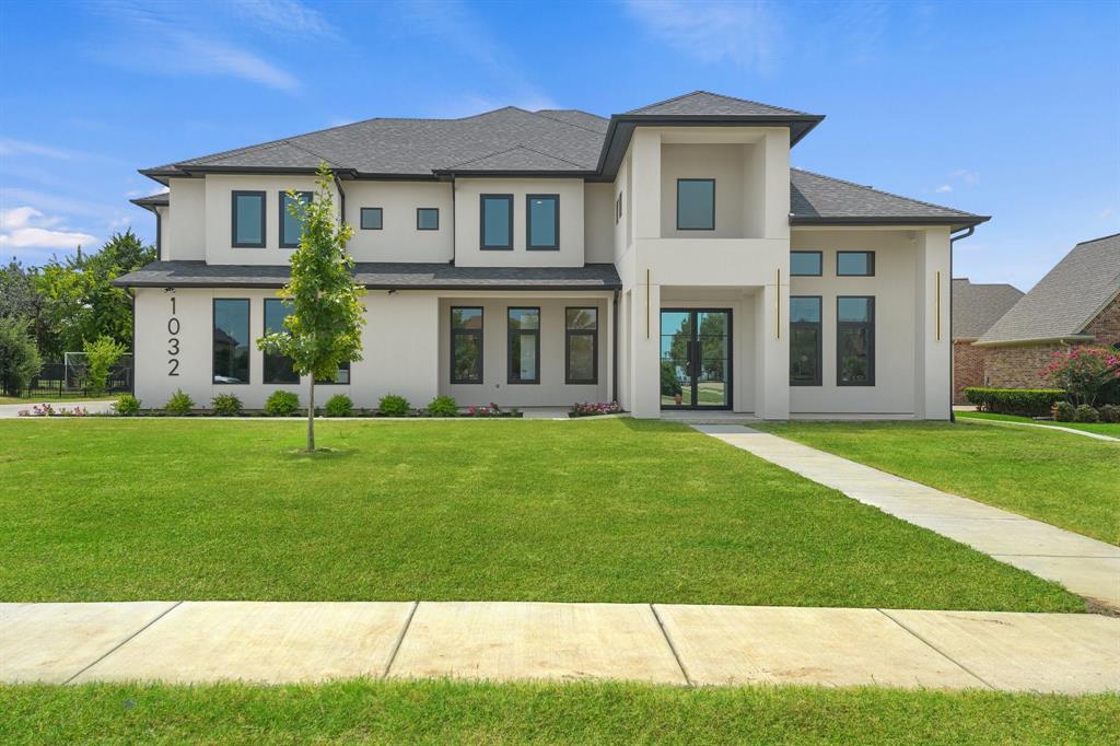 1032 E Parview Circle