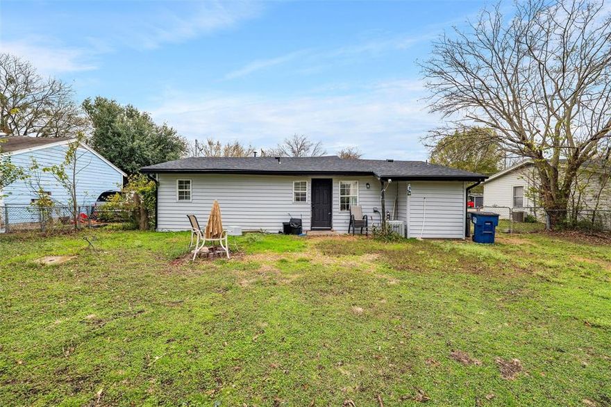 Charming 3BR, 1BA home in Lancaster, Texas. Features include a spacious living area, and a functional layout ideal for everyday living. Conveniently located near local amenities, parks, and schools.