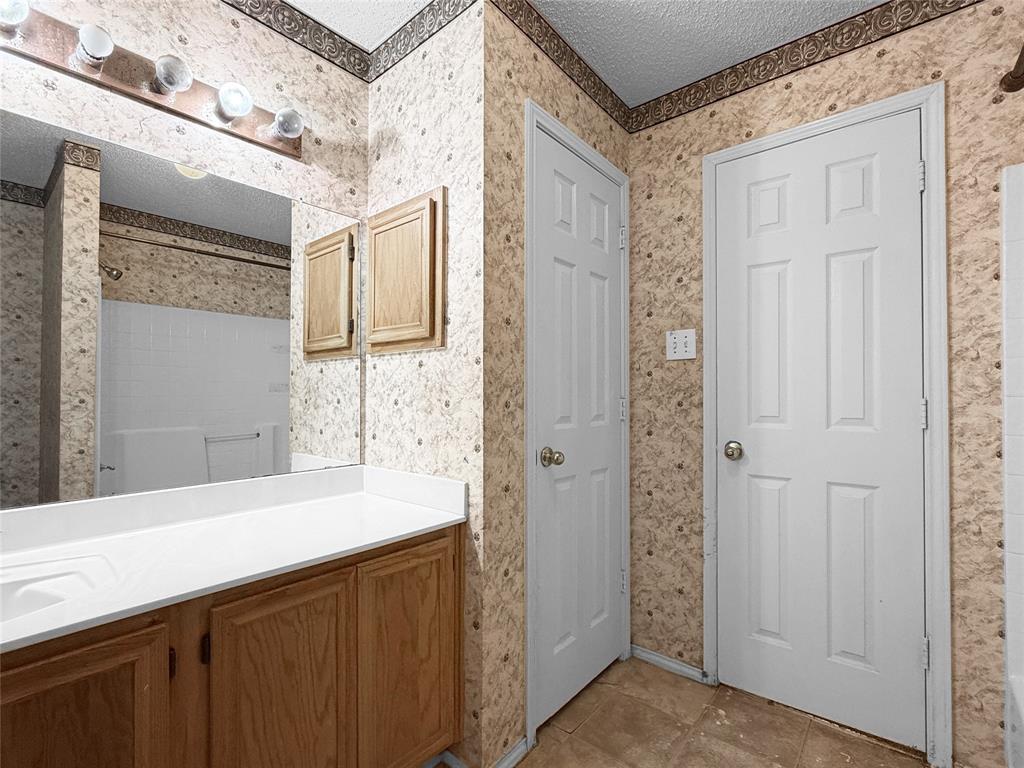 Waterford Oaks Ph 03 - Residential Lease