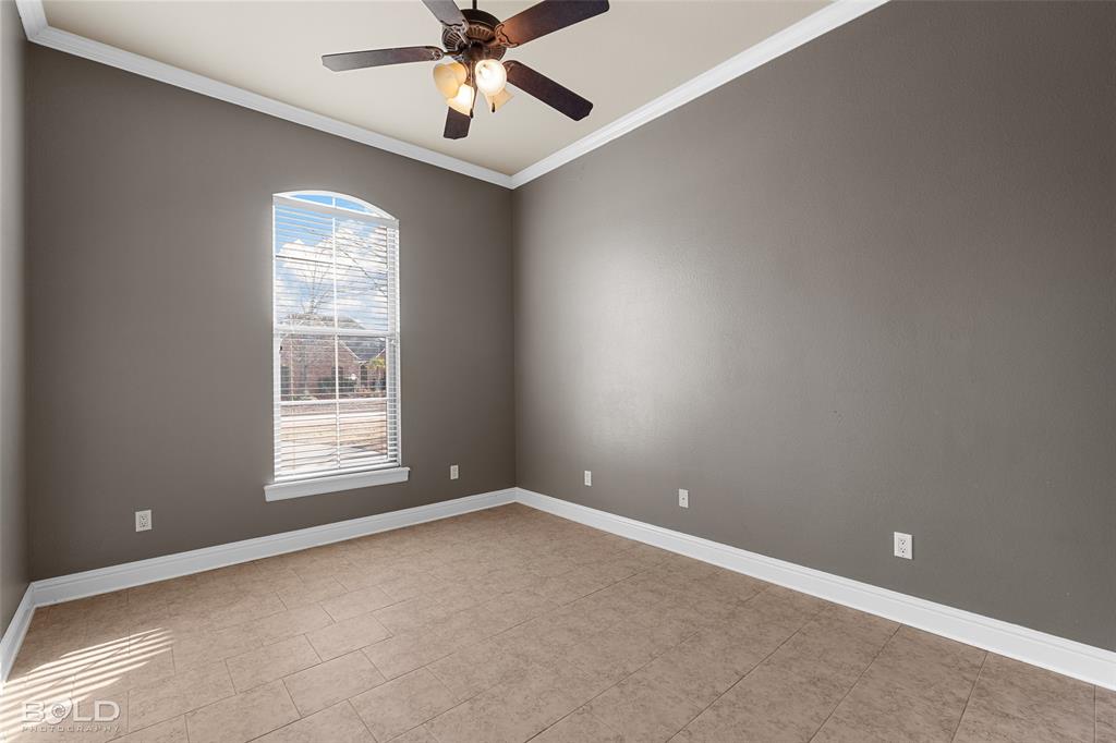 St Charles Court Un 02 - Residential Lease