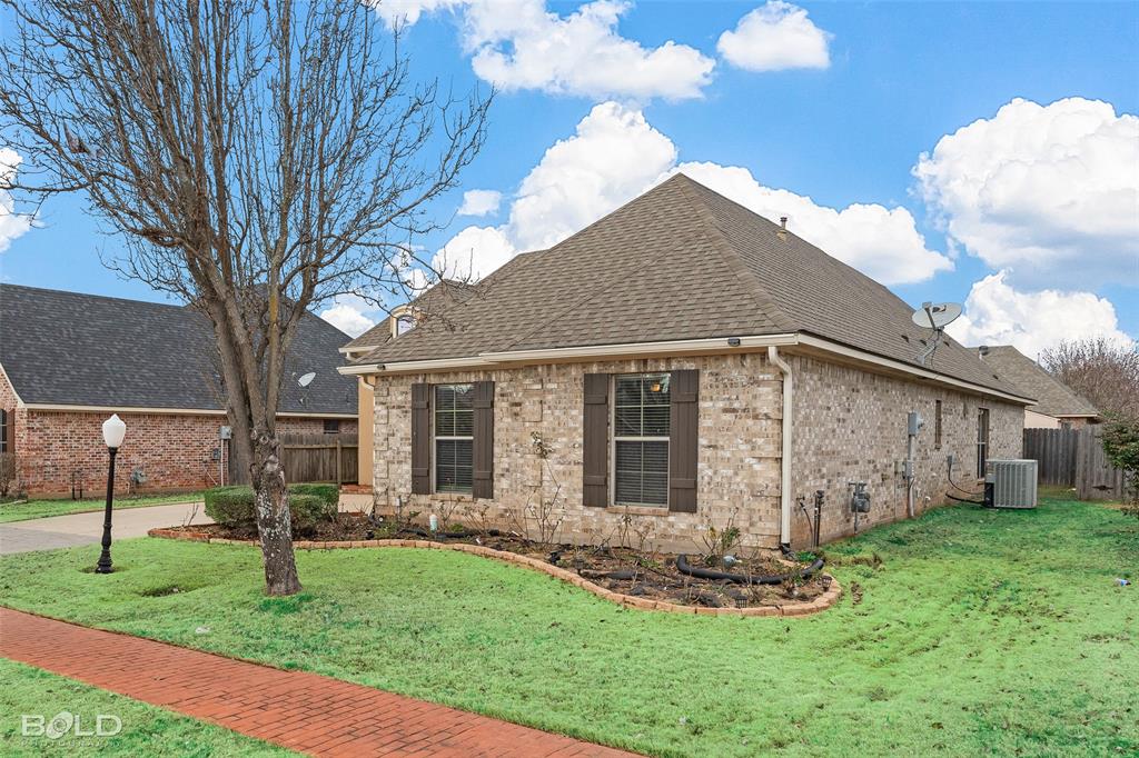 St Charles Court Un 02 - Residential Lease