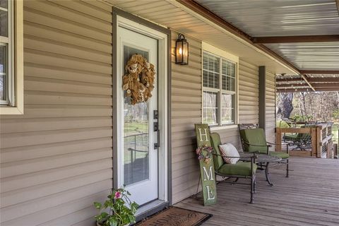 Photo of 785 Trail Road, Denison, TX 75021 (MLS # 21205222)