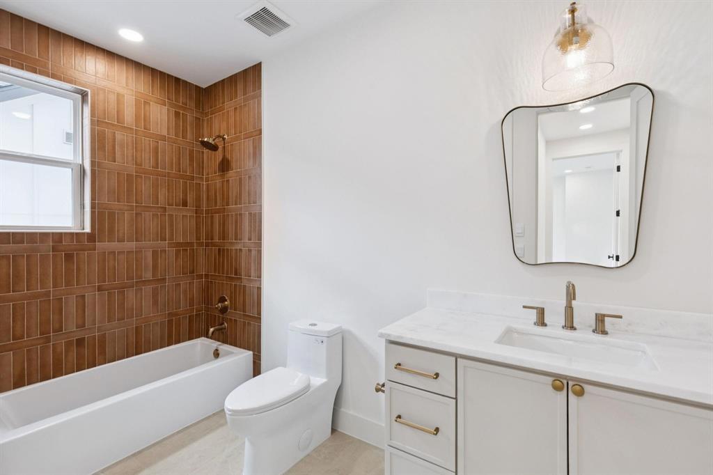 ROSS AVE ANNEX - Residential