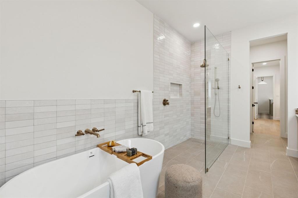 ROSS AVE ANNEX - Residential