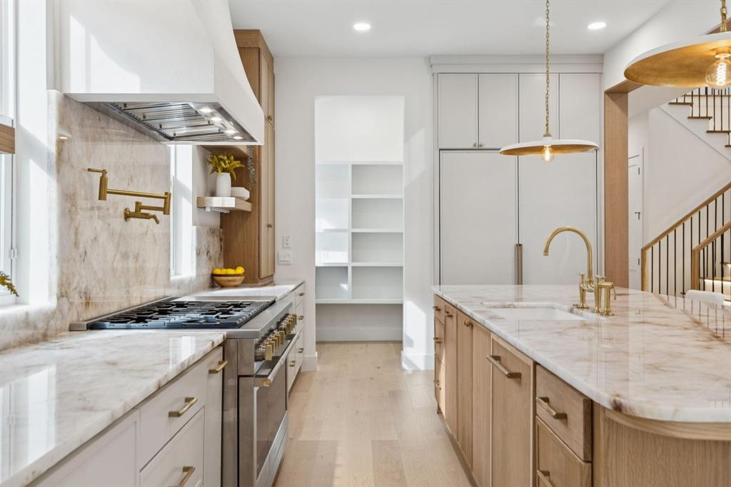 ROSS AVE ANNEX - Residential