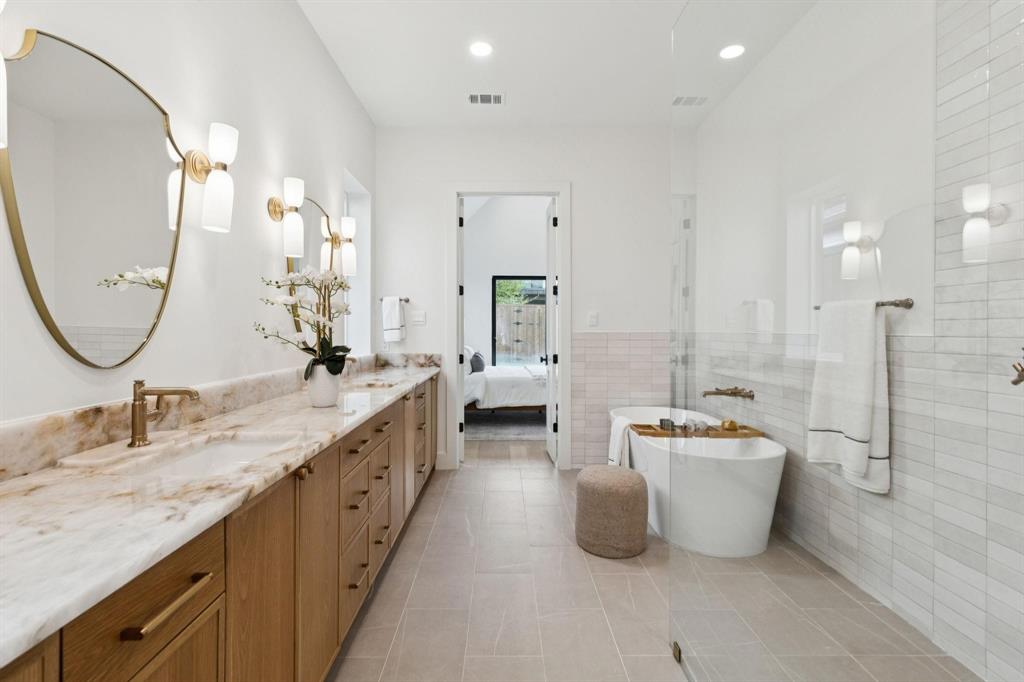 ROSS AVE ANNEX - Residential