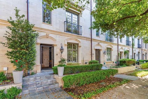 2222 Worthington Street Dallas TX 75204