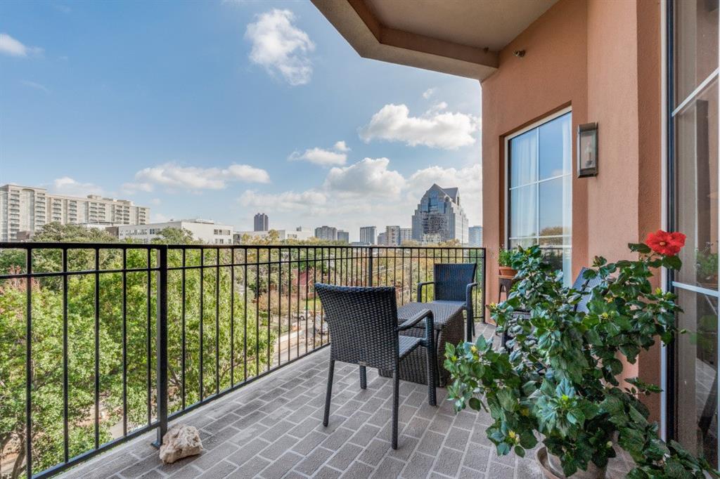 Plaza At Turtle Creek Residence Ph - Residential