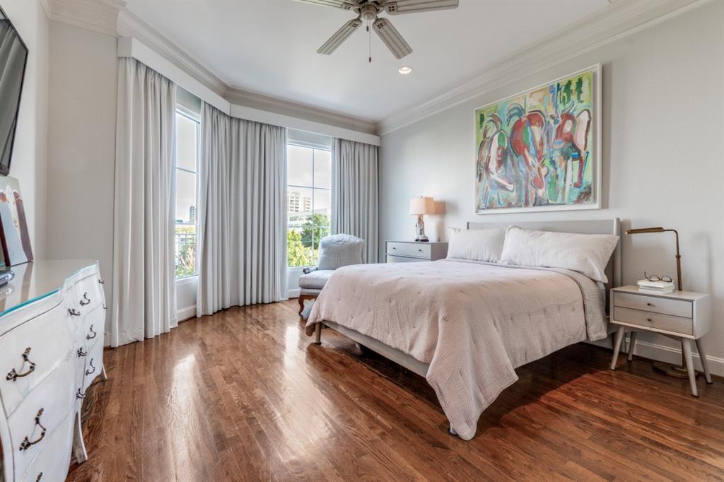 Plaza At Turtle Creek Residence Ph - Residential