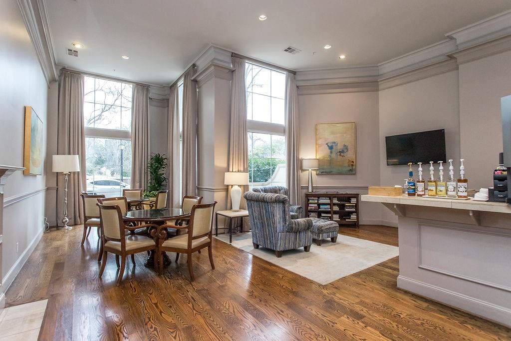 Plaza At Turtle Creek Residence Ph - Residential