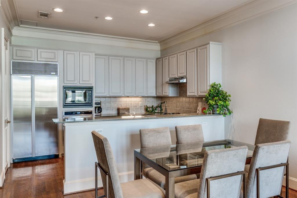 Plaza At Turtle Creek Residence Ph - Residential