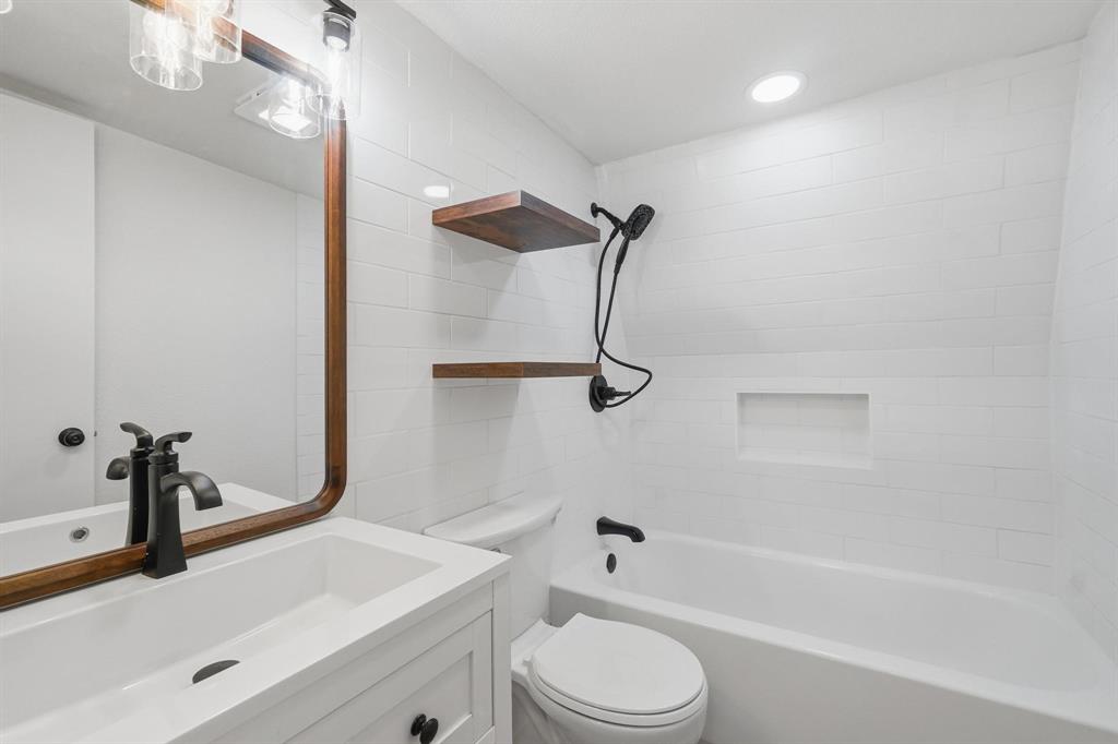 Sherwood Forest Sec 2 - Clyde - Residential