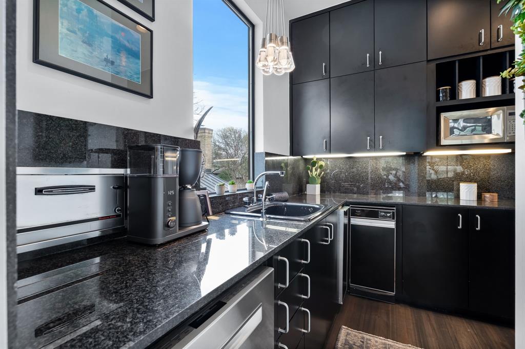 Coterie 02 - Residential