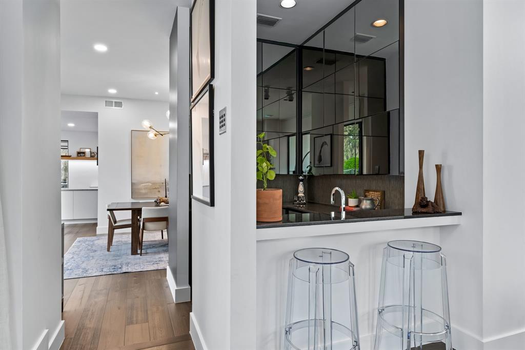 Coterie 02 - Residential