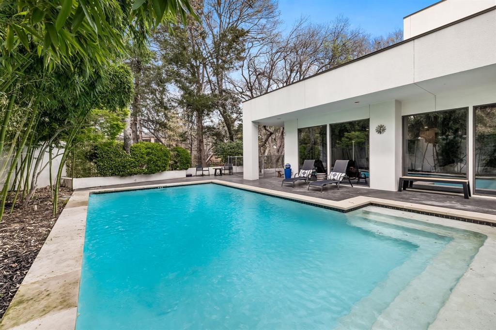 Coterie 02 - Residential