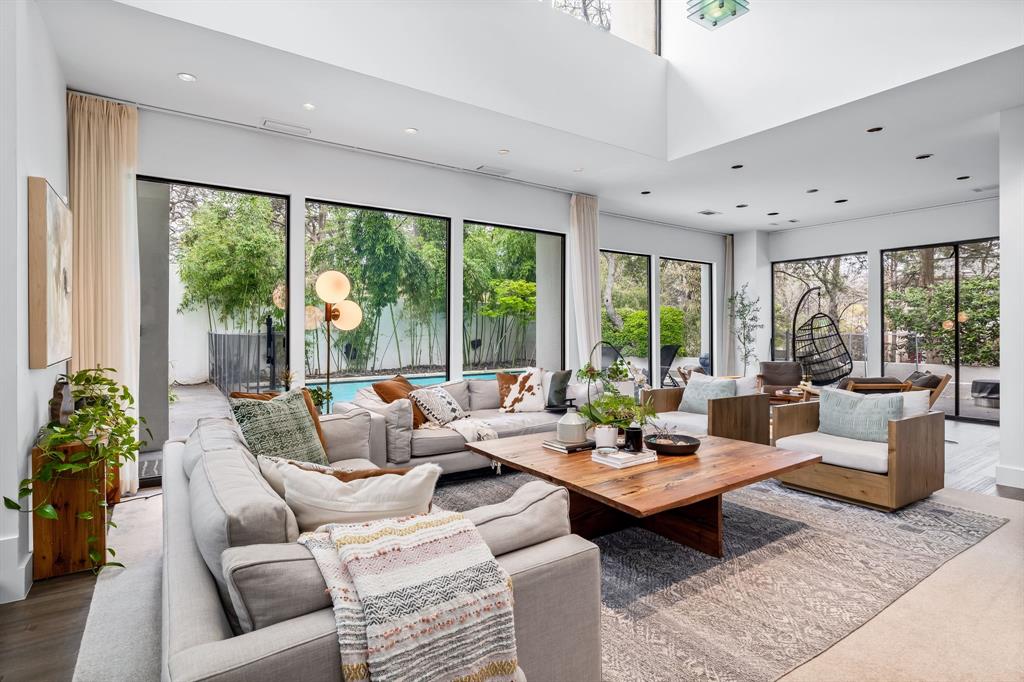 Coterie 02 - Residential