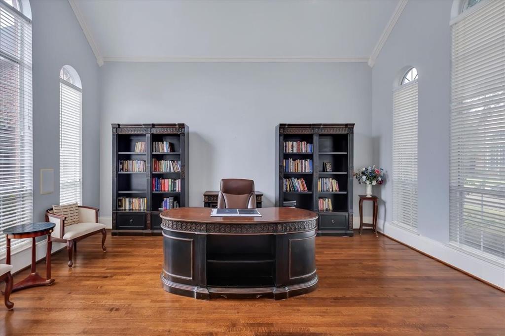 5111 Ambergate Lane