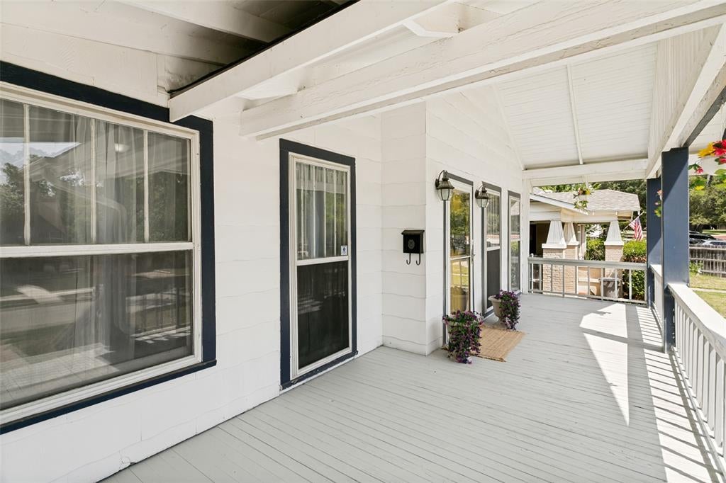 1716 Thomas Place