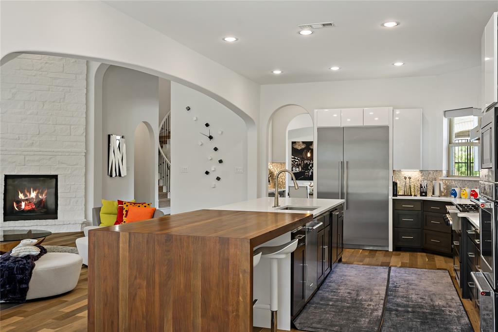 Photo 11 of 40 of 6808 Washakie Road house