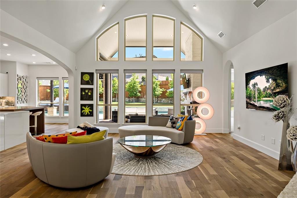 Photo 8 of 40 of 6808 Washakie Road house