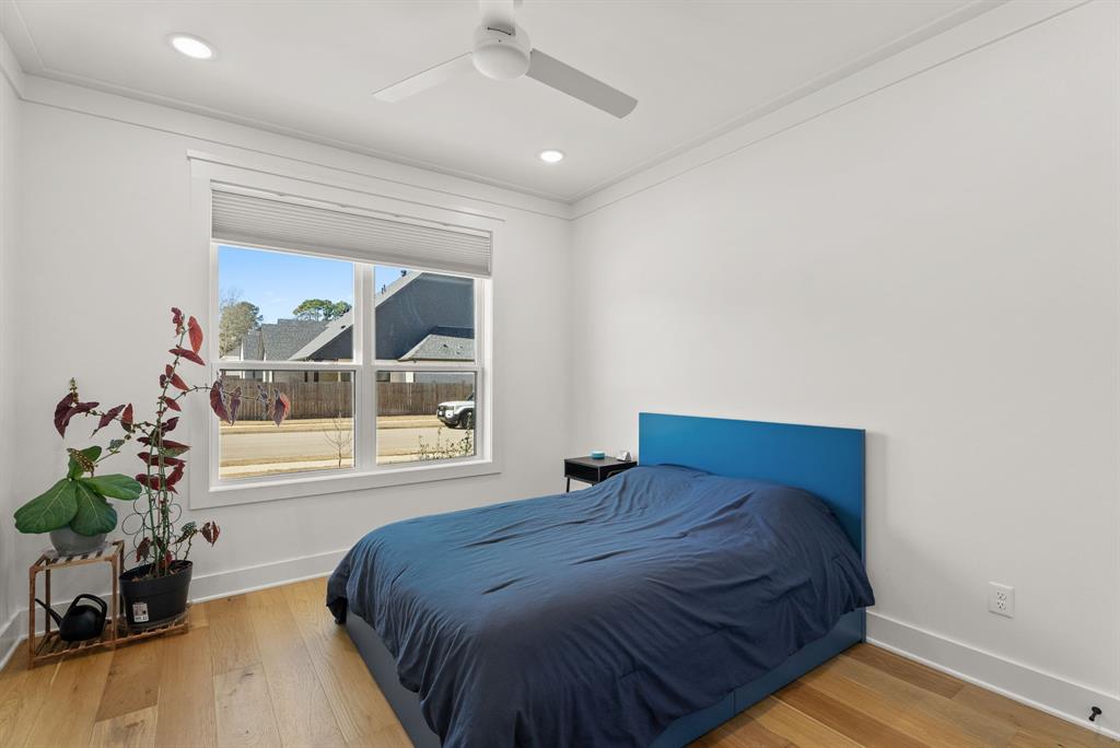 OAK CREEK - Residential