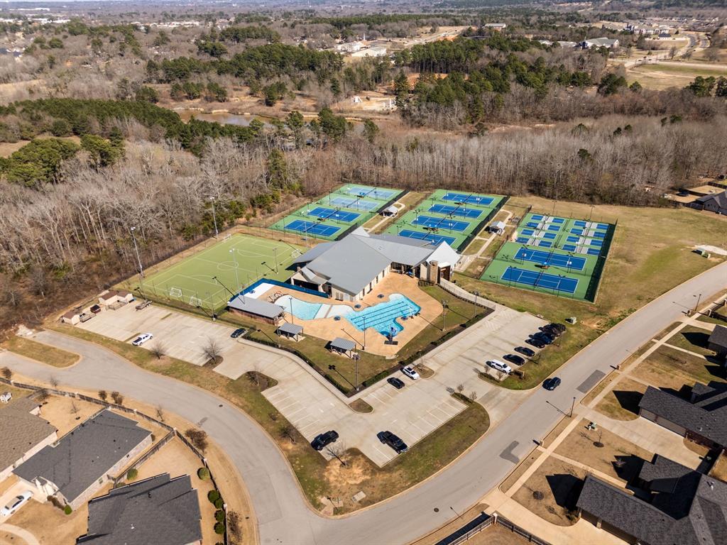 OAK CREEK - Residential