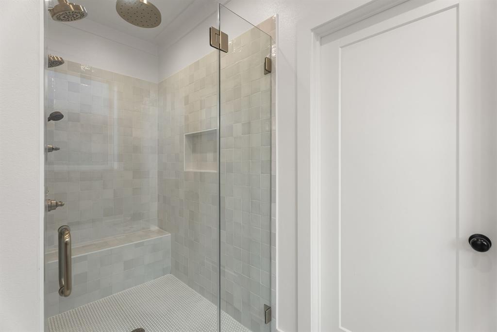 OAK CREEK - Residential