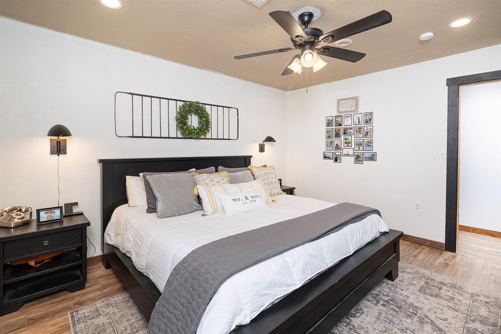 17 LIVE OAK HILLS - Residential