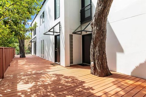 Photo of 4242 Buena Vista Street #22, Dallas, TX 75205 (MLS # 21133256)