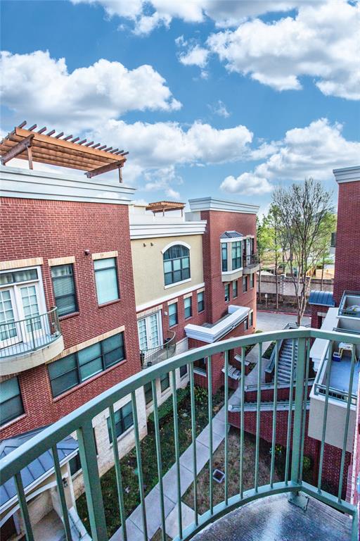 Chelsea Park Twnhms - Residential