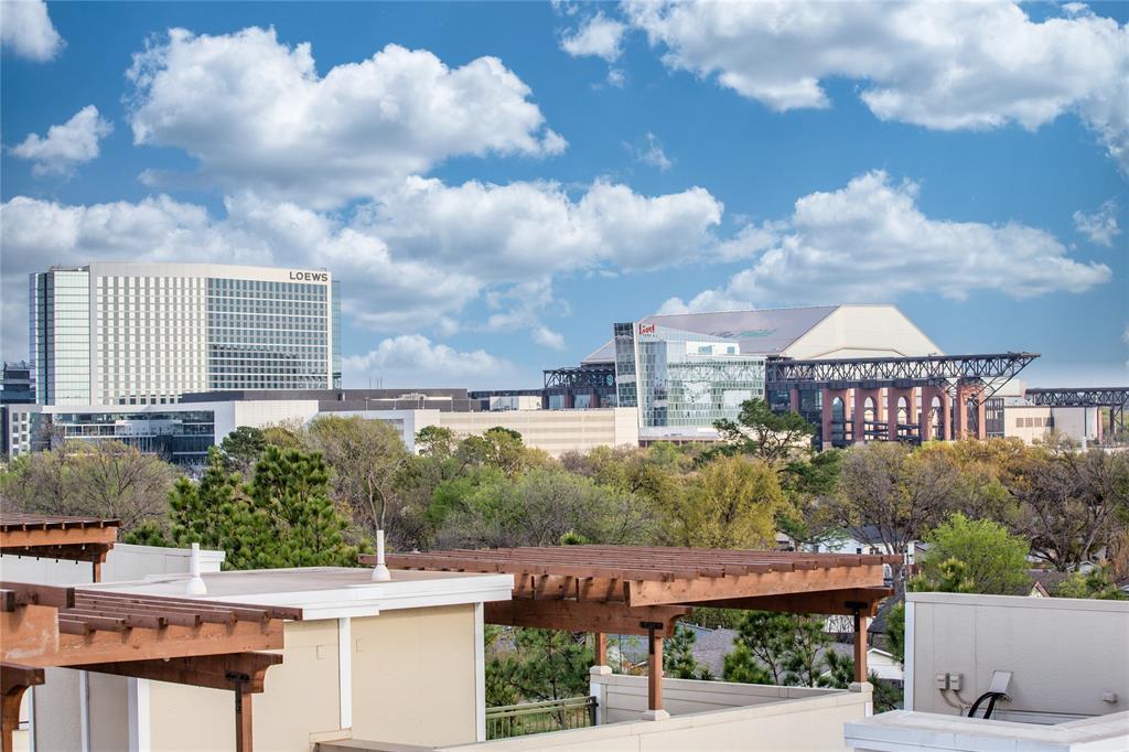 Chelsea Park Twnhms - Residential