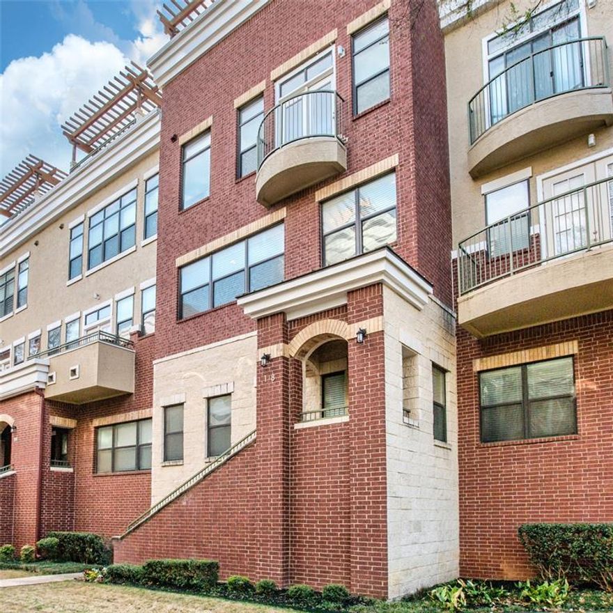 Experience the excitement of Arlington’s premier entertainment hub in this stunning multi-level condo located just blocks from AT&T Stadium (home of the Dallas Cowboys), Texas Live!, Choctaw Stadium, Six Flags Over Texas, and the Loews Arlington Hotel & Convention Center, where concerts, sporting events, festivals, and major conventions take place year-round
This beautifully designed 3-bedroom, 4-bathroom condo offers, two-car garage, and a private rooftop terrace with incredible skyline views of the Arlington Entertainment District. Located within a gated community, the HOA maintains the grounds and covers water, sewer, and other services, allowing for a low-maintenance lifestyle.
FIRST FLOOR
A private bedroom with an en-suite bath, ideal for guests, a home office, or multi-generational living.
SECOND FLOOR
An open-concept living and entertaining space featuring warm-toned wood flooring, a convenient half bath, and a gourmet kitchen equipped with stainless steel appliances including a cooktop, built-in microwave, and wall oven. Granite countertops, tall cabinetry, under-cabinet lighting, and a large island with a sink create the perfect gathering space.
THIRD FLOOR
The spacious primary suite offers a private balcony, a spa-inspired bath with dual sinks, a soaking tub, separate shower, and a generous walk-in closet. A second large bedroom with its own en-suite bath completes this level.
FOURTH FLOOR
A spiral staircase leads to your private rooftop terrace, an ideal setting to relax or entertain while taking in the vibrant skyline and energy of Arlington’s Entertainment District.
GARAGE
A spacious two-car garage with high ceilings and built-in shelving provides excellent storage.
With major events, NFL games, concerts, and entertainment just steps away, this home offers a rare opportunity to live in one of Arlington’s most exciting and rapidly growing destinations.
Schedule your showing today and experience the energy of Arlington living.