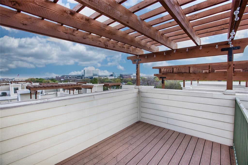 Chelsea Park Twnhms - Residential