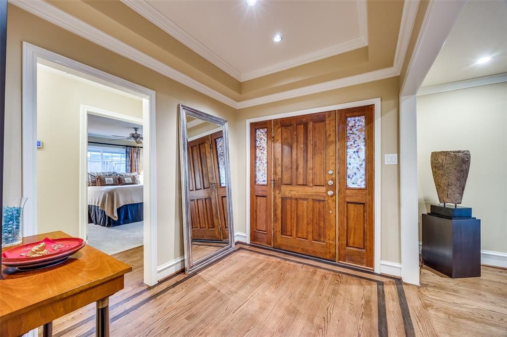 Photo of 10626 Cox Lane, Dallas, TX 75229 (MLS # 21272398)