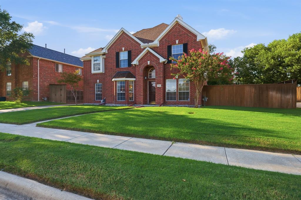 1101 Larkspur Drive