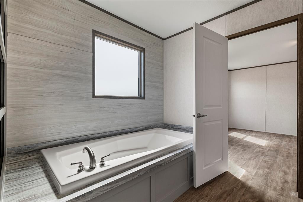 REAST ROAD ESTATES - Residential