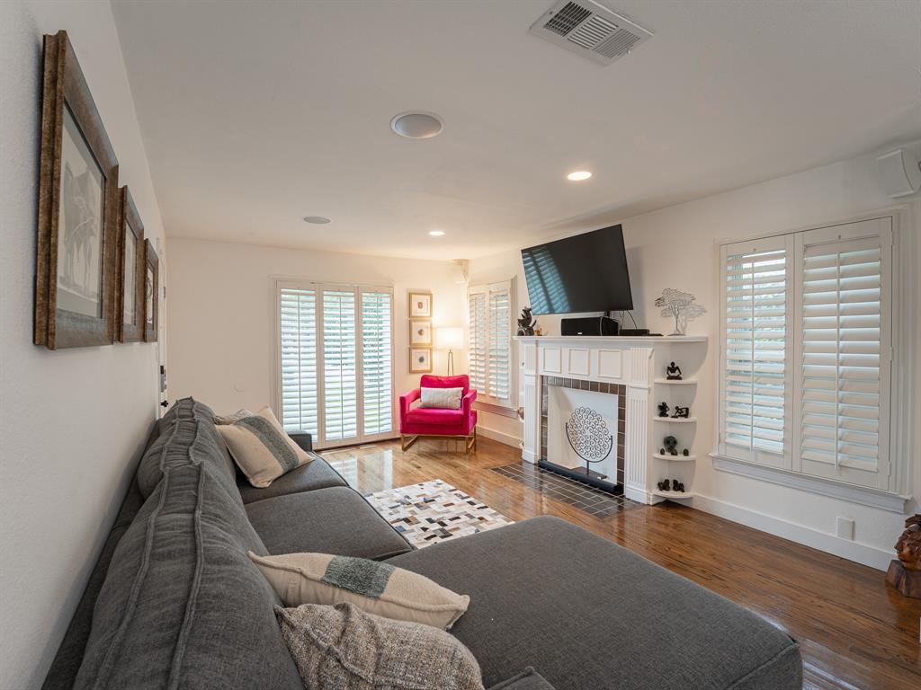 5104 Maple Springs Boulevard