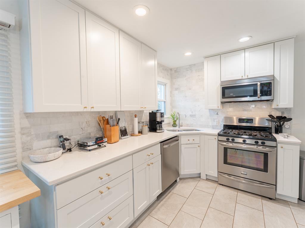 Oak Lawn Heights - Residential