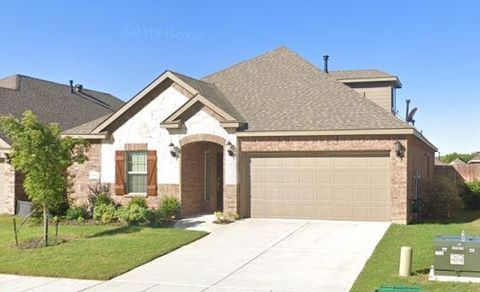 Property photo of 1916 megan creek drive, little elm, TX 75068