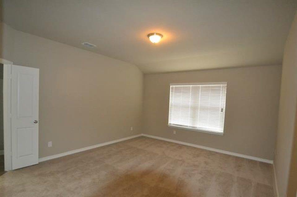 1916 Megan Creek Drive