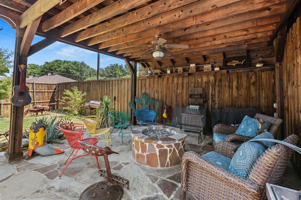1946 Oakbluff Drive
