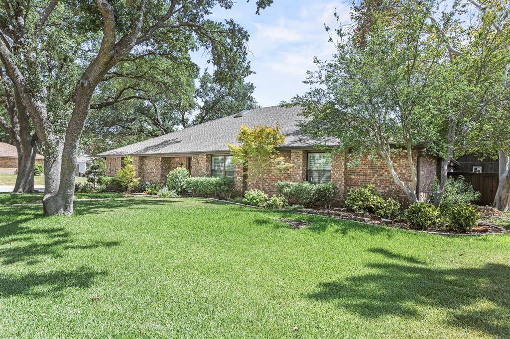 1946 Oakbluff Drive