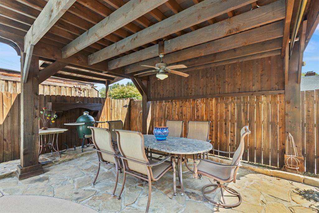 1946 Oakbluff Drive