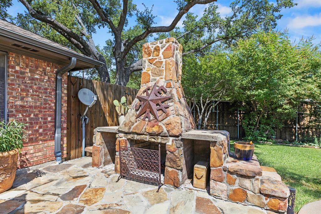 1946 Oakbluff Drive