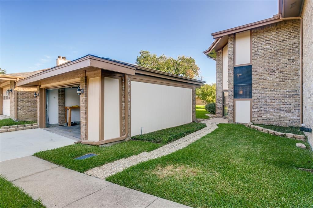 7 Dewberry Court