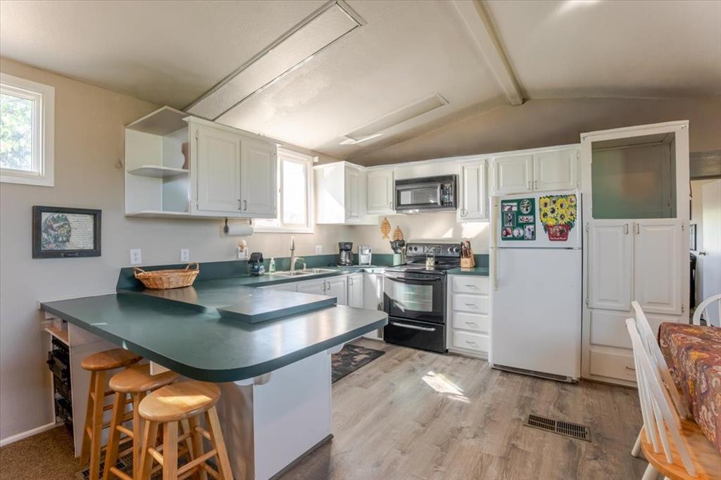 2334 Sanbar Road 22